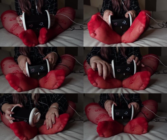 [Image: 0016_A1R_ASMR_Feet_Scratching_and_Wet_Ea...Tingle.jpg]